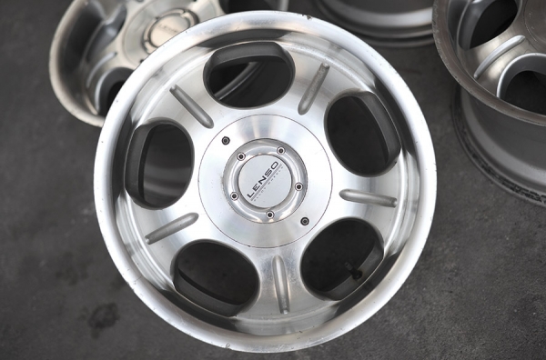 ล้อ 16 x 8 ลบ 5 ขนาด 5 รู 114.3 ล้อ 16 x 8 ลบ 5 ขนาด 5 รู 114.3