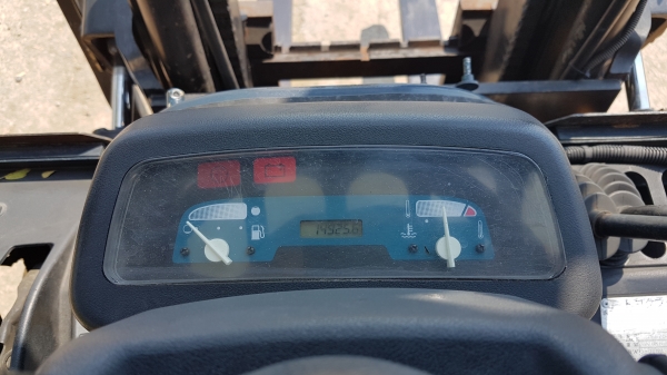 ขายด่วนรถยก TOYOTA 7FGยก2.5ตันเสาสูง4เมตรยางตัน4เส้นรถนอกเพิ่งเข้ามายังไม่เคยใช้งานในเมืองไทยเลย