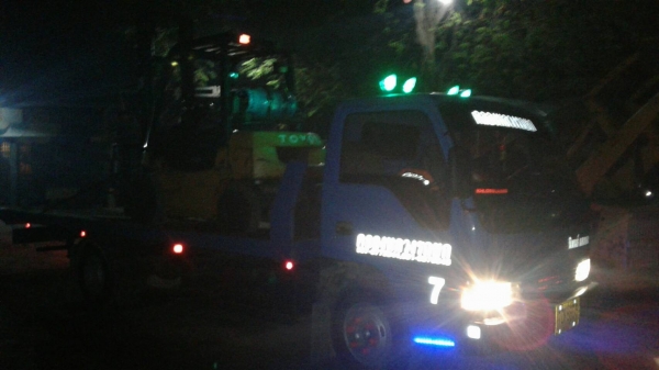 ขายด่วนรถยก TOYOTA 7FGยก2.5ตันเสาสูง4เมตรยางตัน4เส้นรถนอกเพิ่งเข้ามายังไม่เคยใช้งานในเมืองไทยเลย