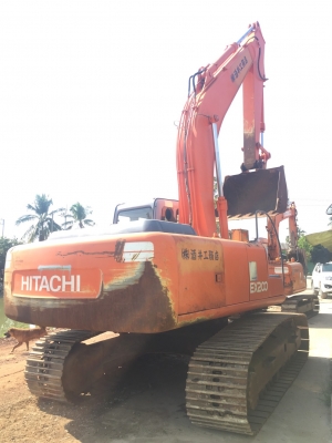 ขาย HITACHI EX200-5  มาใหม่  เก่าญี่ปุ่นแท้  สภาพสวยมากๆ  เดิมๆ  เครื่องปั๊มแห้ง  ใช้งานมาแค่  6,XXX  ชั่วโมง