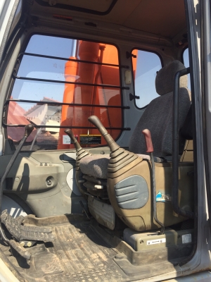 ขาย HITACHI EX200-5  มาใหม่  เก่าญี่ปุ่นแท้  สภาพสวยมากๆ  เดิมๆ  เครื่องปั๊มแห้ง  ใช้งานมาแค่  6,XXX  ชั่วโมง