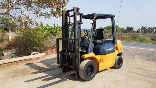 ขายด่วนรถยก TOYOTA 7FG25ยก2.5ตันเสาสูง3เมตรยางตัน4เส้นรถนอกเพิ่งเข้ามายังไม่เคยใช้งานในเมืองไทยเลย ขายด่วนรถยก TOYOTA 7FG25ยก2.5ตันเสาสูง3เมตรยางตัน4เส้นรถนอกเพิ่งเข้ามายังไม่เคยใช้งานในเมืองไทยเลย