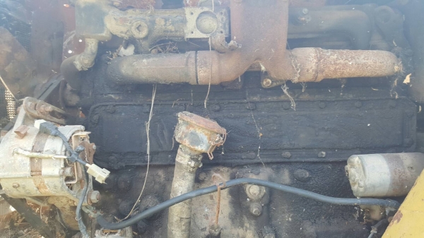 ขาย รถตัก CASE เกียร์ทอค 4WD รถจอดไว้ไม่ค่อยได้ใช้งาน น้ำมันรั่วต้องเช็คระบบซีลกระบอก ราคาต่อรองได้ครับ