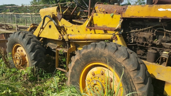 ขาย รถตัก CASE เกียร์ทอค 4WD รถจอดไว้ไม่ค่อยได้ใช้งาน น้ำมันรั่วต้องเช็คระบบซีลกระบอก ราคาต่อรองได้ครับ