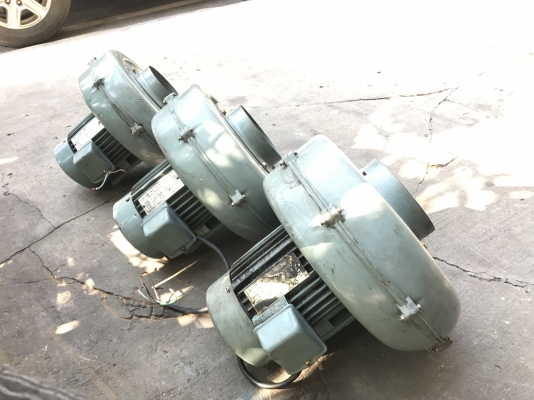 ( เหลือ 1 ตัวครับ )ขายโบวเวอร์ดูด-เป่าอากาศ Dong kun made in Korea ขนาด 1.5HP. 380V สภาพสวยมากเดิมๆ วิ่งนิ่ม ลมแรงพร้อมใช้งาน มี 3ตัวครับ ( เหลือ 1 ตัวครับ )ขายโบวเวอร์ดูด-เป่าอากาศ Dong kun made in Korea ขนาด 1.5HP. 380V สภาพสวยมากเดิมๆ วิ่งนิ่ม ลมแรงพร้อมใช้งาน มี 3ตัวครับ