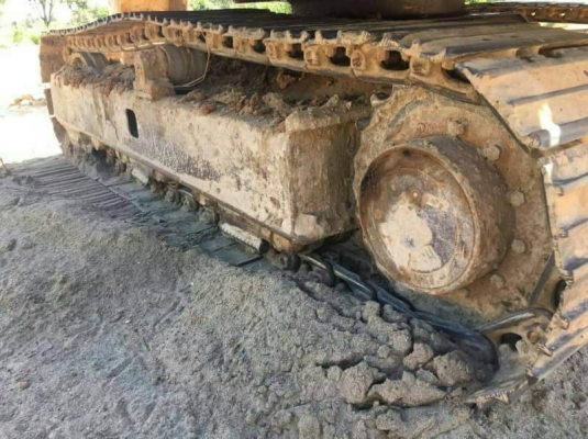 ขาย 295,000 KOMATSU  PC 60-5  เครื่องดี ปั้มแรง เอวแน่น ช่วงล่างดี รถพร้อมใช้มาก  รถอยู่ จ.กาฬสินธุ์ โทร 090-772-3710 090-772-3708