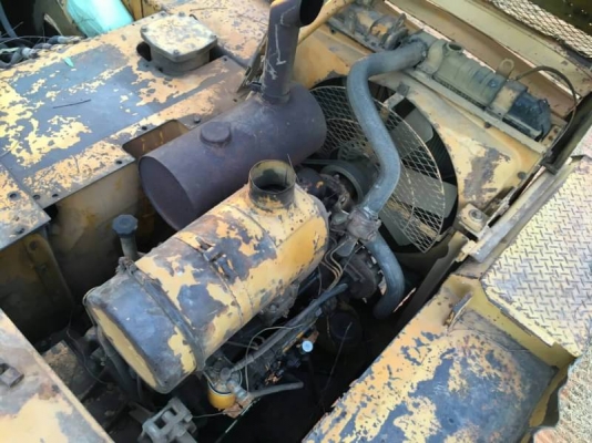 ขาย 295,000 KOMATSU PC200-2LCเครื่องเดิมดี ปั้มแรง โช่หนา เอวแน่น เอกสารชื้อขาย รถอยู่ จ.ร้อยเอ็ด 090-772-3710 090-772-3708