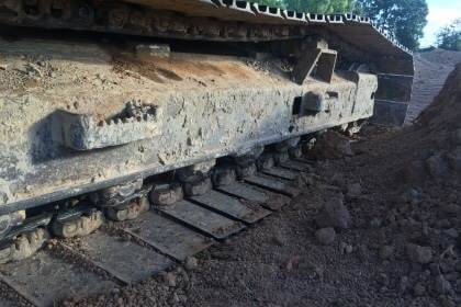 ขาย 295,000 SUMITOMO 2800 F 2  เครื่อง 6BD1TURBO ปั้ม K3V โช่พอใช้ เอวแน่น รถใช้งานอยู่ รถอยู่ จ.สกลนคร  090-772-3710 090-772-3708