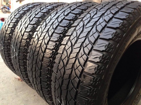 ยาง YOKOHAMA 265-70-16 ปี 15 ครบชุด 4 เส้น 8000  สภาพสวยๆไม่มีปะไม่บวมไม่กินข้าง ดอกยางเหลือเยอะเอาไปวิ่งกันใด้อีกยาวค่ะ