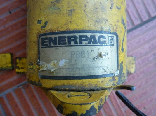 ขายด่วน หัวเจาะนำเข้าจากญี่ปุ่น หมุนซ้ายขวา กระแทก เจาะย่อบาดาลได่ สไลด์ขึ้นลง ใช้ระบบไฮดรอลิค สภาพยังไม่เคยใช้งาน 270000