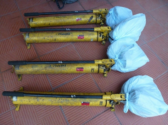 ขายด่วน หัวเจาะนำเข้าจากญี่ปุ่น หมุนซ้ายขวา กระแทก เจาะย่อบาดาลได่ สไลด์ขึ้นลง ใช้ระบบไฮดรอลิค สภาพยังไม่เคยใช้งาน 270000