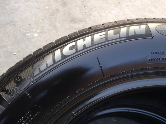 ยาง MICHELIN 215-60-16 ปี 16 ครบชุด 4 เส้น 5500 สภาพสวยๆไม่มีปะไม่บวมไม่กินข้าง ดอกยางเหลือเยอะเอาไปวิ่งกันใด้อีกยาวค่ะ ยาง MICHELIN 215-60-16 ปี 16 ครบชุด 4 เส้น 5500 สภาพสวยๆไม่มีปะไม่บวมไม่กินข้าง ดอกยางเหลือเยอะเอาไปวิ่งกันใด้อีกยาวค่ะ