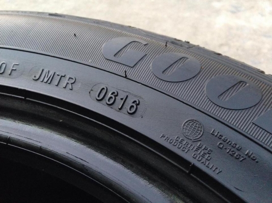 ยาง GOOD YEAR 205-55-16 ปี 16 ครบชุด 4 เส้น 4500  สวยๆไม่บวมไม่กินข้างดอกยางเหลือเยอะเอาไปวิ่งกันใด้อีกยาวค่ะ