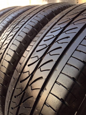 ยาง Firestone 205-70-15 ปี 16 ครบชุด 4 เส้น 6000  สภาพสวยๆไม่บวมไม่กินข้าง ดอกยางเหลือเยอะเอาไปวิ่งกันใด้อีกยาวค่ะ