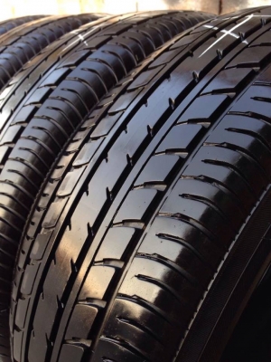 ยาง YOKOHAMA 185-60-15 ปี 15 ครบชุด 4 เส้น 3500  สวยๆไม่มีปะไม่บวมไม่กินข้างดอกยางเหลือเยอะเอาไปวิ่งกันใด้อีกยาวค่ะ