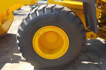 ขายรถตักล้อยาง KOMATSU WA380-3 (สภาพดี ราคาถูกถูก)