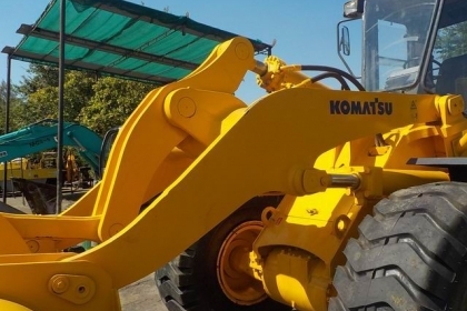 ขายรถตักล้อยาง KOMATSU WA380-3 (สภาพดี ราคาถูกถูก)