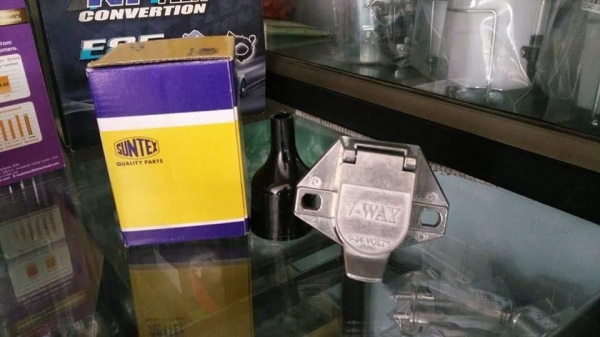 อุปกรณ์ชุดลาก เป็นของใหม่ทั้งหมดนะครับ ราคาอยู่ในรูปครับ ดูของพระราม2 และนครสวรรค์ ตจว ส่งได้ครับ 083 5996979 Id champ_rama2