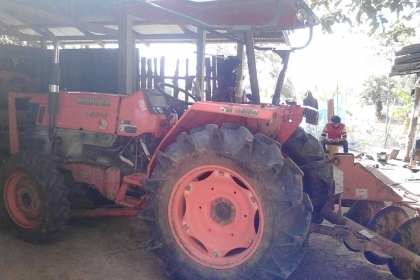 รถไถ 45 แรง ปึ 52 เครื่องแห้งดี พร้อมลุยงาน อุปกร 2 ชิ้น ราคา เบาฯฯ 200000 บาท ดูรถ วันทูคอล 098 668-3479 dtac 094 283-9369 สิทธิ์ คับ รถไถ 45 แรง ปึ 52 เครื่องแห้งดี พร้อมลุยงาน อุปกร 2 ชิ้น ราคา เบาฯฯ 200000 บาท ดูรถ วันทูคอล 098 668-3479 dtac 094 283-9369 สิทธิ์ คับ