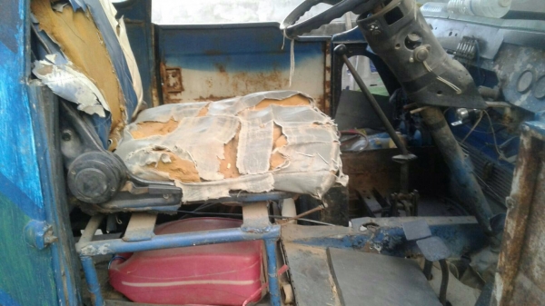 ขาย รถเกษตร 4 ล้อกลาง  เครื่อง Isuzu 74 แรง  กระบะเปิดข้างได้  รถใช้งานได้ปกติครับ ราคา 59,000  091-0206555 เจ้าของขายเองครับ รถอยู่ อ.จอมพระ จ.สุรินทร์    ** รูปภาพรถ เป็นภาพปัจจุบัน**