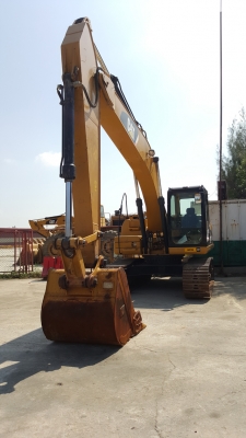 ขายรถขุดมือสอง caterpillar รุ่น 320D ขายรถขุดมือสอง caterpillar รุ่น 320D