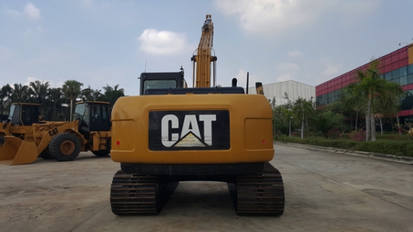 ขายรถขุดมือสอง caterpillar รุ่น 320DGC LR