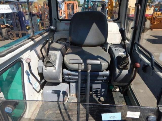 ขายรถขุด KOMATSU PC30-7E ระบบไว มีหัวเจาะในตัว เครื่องสวย สภาพนางฟ้า