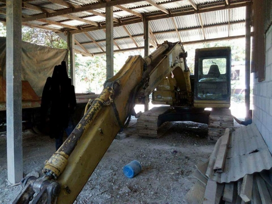 ขาย 695,000 KOMATSU pc 120-6 ไฟฟ้าครบ เครื่อง KOMATSU ดี ปั้มแรง เอวแน่น ช่วงล่างเต็ม อินวอยท์ รถอยู่ อุดรฯ 090-772-3710 090-772-3708