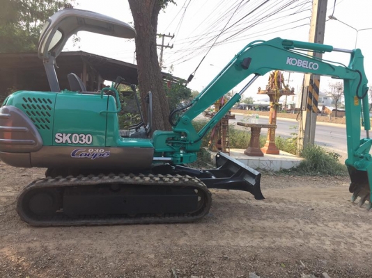 ขายรถขุดแบคโฮ KOBELCO SK030-2 ขนาดPC-30 (ออโต้คันเร่ง)<คอลโทนสั้นปั๊มนิ้ว> ระบบไวมากๆ รถเก่านอกแท้100\%มีเอกสารใบอินวอยพร้อม เครื่องดีระบบไว ช่วงล่างแน่น แทรกสวย รถ 2860 ชั่วโมง