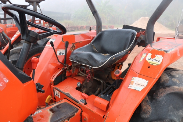 ขายรถไถ KUBOTA L3408 แถมดันหน้า และผานหลัง ทะเบียนพร้อมดอน  ราคา 195,000 อ.แกลง จ.ระยอง มีรถขนส่งบริการขนส่งทั่วไทย DC Tractor Rayong 0818618678,0899347475 https://www.facebook.com/DC-Tractor-Rayong-3071545327&hellip;/shop&hellip; id line=081-8618678 id l