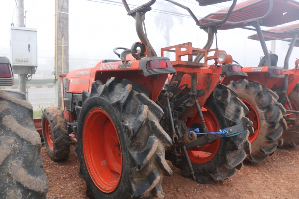 ขายรถไถ KUBOTA L3408 แถมดันหน้า และผานหลัง ทะเบียนพร้อมดอน  ราคา 195,000 อ.แกลง จ.ระยอง มีรถขนส่งบริการขนส่งทั่วไทย DC Tractor Rayong 0818618678,0899347475 https://www.facebook.com/DC-Tractor-Rayong-3071545327&hellip;/shop&hellip; id line=081-8618678 id l