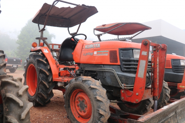 ขายรถไถ KUBOTA L3408 แถมดันหน้า และผานหลัง ทะเบียนพร้อมดอน  ราคา 195,000 อ.แกลง จ.ระยอง มีรถขนส่งบริการขนส่งทั่วไทย DC Tractor Rayong 0818618678,0899347475 https://www.facebook.com/DC-Tractor-Rayong-3071545327&hellip;/shop&hellip; id line=081-8618678 id l