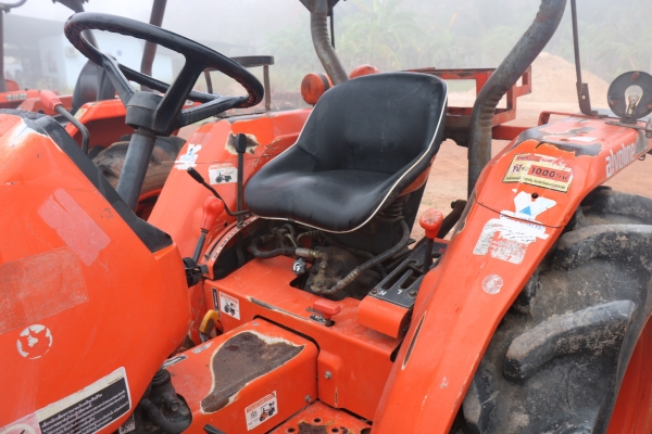 ขายรถไถ KUBOTA L3408 แถมดันหน้า และผานหลัง ทะเบียนพร้อมดอน  ราคา 195,000 อ.แกลง จ.ระยอง มีรถขนส่งบริการขนส่งทั่วไทย DC Tractor Rayong 0818618678,0899347475 https://www.facebook.com/DC-Tractor-Rayong-3071545327&hellip;/shop&hellip; id line=081-8618678 id l