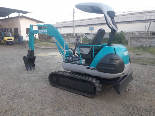 ขายรถแบคโฮ KOBELCO SK020 แทรคยาง คอนโทรลสั้น ปั๊มนิ้ว  รถนอกนำเข้า  ติดต่อ 098-7962549