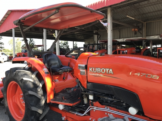 ขายรถไถคูโบต้า L4708(4WD)2เพลา พร้อมอุปกรณ์ ใบมีดหน้าและโลเตอร์รีจอบหมุน ราคา 398,000 บาท พร้อมส่งฟรีถึงบ้าน โทรสอบถามได้เลยค่ะ 081-9136451 ขอดูรูปทาง Line:Bow6451  รถสวย สภาพพร้อมใช้งาน ชั่วโมงทำงาน 900 ชั่วโมง  เครื่องดี เกียร์ดี ยางดีทั้ง 4 เส้น ตรวจเช