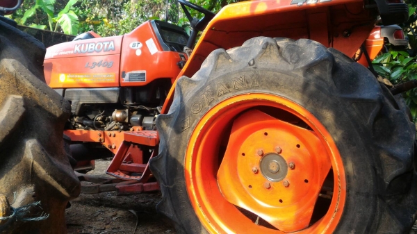ขายรถไถ KUBOTA L3408 แถมดันหน้า และผานหลัง ทะเบียนพร้อมดอน  ราคา 195,000 อ.แกลง จ.ระยอง มีรถขนส่งบริการขนส่งทั่วไทย DC Tractor Rayong 0818618678,0899347475 https://www.facebook.com/DC-Tractor-Rayong-3071545327&hellip;/shop&hellip; id line=081-8618678 id l