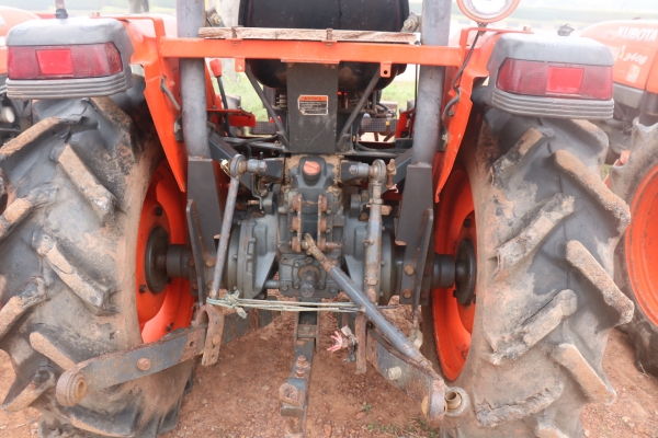 ขายรถไถ KUBOTA L3408 ทะเบียนพร้อมโอน ราคา 145,000 อ.แกลง จ.ระยอง มีรถขนส่งบริการขนส่งทั่วไทย DC Tractor Rayong 0818618678,0899347475 https://www.facebook.com/DC-Tractor-Rayong-3071545327…/shop… id line=081-8618678 id line=089-934 ขายรถไถ KUBOTA L3408 ทะเบียนพร้อมโอน ราคา 145,000 อ.แกลง จ.ระยอง มีรถขนส่งบริการขนส่งทั่วไทย DC Tractor Rayong 0818618678,0899347475 https://www.facebook.com/DC-Tractor-Rayong-3071545327…/shop… id line=081-8618678 id line=089-934