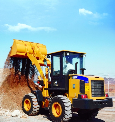 รถตักล้อยาง SEM รุ่น 616B