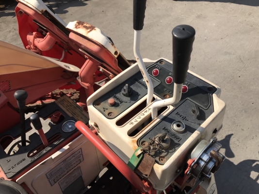 รถเกี่ยวข้าว Kunitz รุ่น NX1000 มือสองญี่ปุ่น