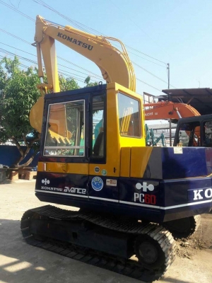 ขายค่ะ..KOMATSU PC60-5  สภาพสวย..พร้อมทำสี   เครื่องปั๊มดี  เอกสารครบ..ลองระบบกันได้ทุกวัน..โทร..089-3818694  ดวงนภา