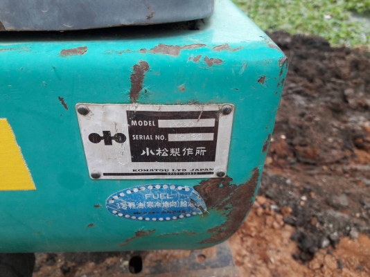 ขายKOMATSU PC30-7  เก่าญี่ปุ่นแท้..สภาพสวย..เครื่องปั๊มดี  ระบบคล่อง..โทร..089-3818694  ดวงนภา