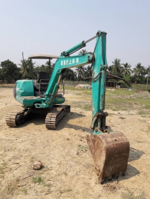 ขายKOMATSU PC30-7  เก่าญี่ปุ่นแท้..สภาพสวย..เครื่องปั๊มดี  ระบบคล่อง..โทร..089-3818694  ดวงนภา