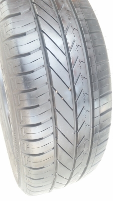 ขายยาง185/60/15 ปี 3715 GOODYEAR 4 เส้น