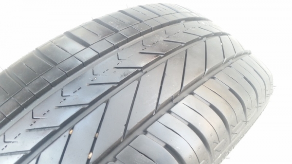 ขายยาง185/60/15 ปี 3715 GOODYEAR 4 เส้น