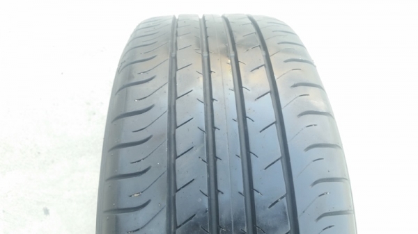 ขายยาง215/55/17 ปี 14 DUNLOP 2 เส้น