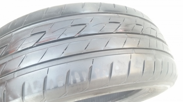ขายยาง215/55/17 BRIDGESTONE EP200 2 เส้น