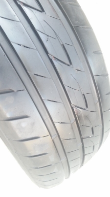 ขายยาง215/55/17 BRIDGESTONE EP200 2 เส้น