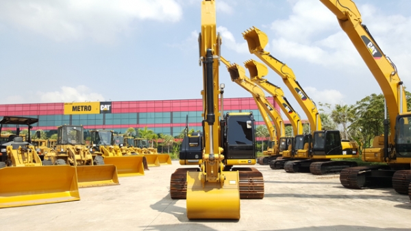 รถขุด caterpillar รุ่น 320d2 รุ่นยอดนิยม