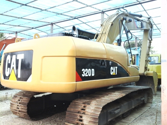 ขายรถขุด CAT 320D นำเข้าจากนอกแท้ยังไม่ใช้งานในไทยมีลายกระบอกดำใบ 80 มีแอร์เอกสารอินวอยไฟฟ้าครบสภาพเดิมๆจากนอกสวยเต็มทุกอย่างพร้อมใช้ร้านละอองดาวแทรคเตอร์นครชัยศรี