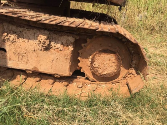 ขาย 185,000 KOMATSU PC60-2  เครื่องฟิตใหม่ ปั้มแรง โช่หนา เอวแน่น (แถมบุ้งกี๋ขุดท่อ) เอกสารชื้อขาย รถอยู่ จ.อุดรธานี โทร&amp;ไอดีไลน์  090-772-3710 090-772-3708